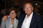 Amsterdam 26 augustus 2021
Presentatie magazine van het DeLaMar theater . Joop v d Ende geeft toespraak . Simone Kleinsma kreeg het eerste exemplaar. Joop en Janine
