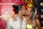 Utrecht 17 augustus 2021
Premiere Niks vreemds aan in Pathe Leidse Rijn.
Juvat westendorp met zijn nieuwe vriendin Ruby Celine