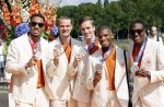 Den Haag 10 augustus 2021
De olympische sporters die een medaille hebben gewonnen op de olympische spelen van Tokyo worden geeerd door oa Mark Rutte en Minister Stef Blok. De huldiging vint plaats in het sportcentrum in het zuiderpark.
Aanwezig oa  Sifan Hassan Harrie Lavreysen  Kiran Badloe Annemiek v d Vleuten Niek Kimmann Shanne Braspennincx Abdi Nageeye Jeffrey Hoogland Gabriella Schloesser Steve Wijler Arno Kamminga Sharon v Rouwendaal Tom Dumoulin Anouk Vetter Femke Bol Nouchka Fontijn Merel Smulders Sanne v Dijke Maikel v d Vleuten Kirsten Wild Annemiek Bekkering Annette Duetz Emma Oosterwegel Marit Bouwmeester Anna v d Breggen Roy v d Berg , heren 4 roeien , dames 2 roeien, heren 4x 400m  en het nederlands dames hockeyteam .Ook chef de Mission Pieter v d Hoogenband is er natuurlijk bij . 4x 400 meter Liemarvin Bonevacia Jochem Dobber Tony v Diepen Terrence Agard en Ramsey Angela