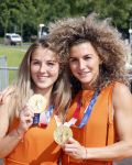 Den Haag 10 augustus 2021
De olympische sporters die een medaille hebben gewonnen op de olympische spelen van Tokyo worden geeerd door oa Mark Rutte en Minister Stef Blok. De huldiging vint plaats in het sportcentrum in het zuiderpark.
Aanwezig oa  Sifan Hassan Harrie Lavreysen  Kiran Badloe Annemiek v d Vleuten Niek Kimmann Shanne Braspennincx Abdi Nageeye Jeffrey Hoogland Gabriella Schloesser Steve Wijler Arno Kamminga Sharon v Rouwendaal Tom Dumoulin Anouk Vetter Femke Bol Nouchka Fontijn Merel Smulders Sanne v Dijke Maikel v d Vleuten Kirsten Wild Annemiek Bekkering Annette Duetz Emma Oosterwegel Marit Bouwmeester Anna v d Breggen Roy v d Berg , heren 4 roeien , dames 2 roeien, heren 4x 400m  en het nederlands dames hockeyteam .Ook chef de Mission Pieter v d Hoogenband is er natuurlijk bij . Maria Verschoor en Xan de Waard