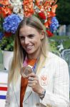 Den Haag 10 augustus 2021
De olympische sporters die een medaille hebben gewonnen op de olympische spelen van Tokyo worden geeerd door oa Mark Rutte en Minister Stef Blok. De huldiging vint plaats in het sportcentrum in het zuiderpark.
Aanwezig oa  Sifan Hassan Harrie Lavreysen  Kiran Badloe Annemiek v d Vleuten Niek Kimmann Shanne Braspennincx Abdi Nageeye Jeffrey Hoogland Gabriella Schloesser Steve Wijler Arno Kamminga Sharon v Rouwendaal Tom Dumoulin Anouk Vetter Femke Bol Nouchka Fontijn Merel Smulders Sanne v Dijke Maikel v d Vleuten Kirsten Wild Annemiek Bekkering Annette Duetz Emma Oosterwegel Marit Bouwmeester Anna v d Breggen Roy v d Berg , heren 4 roeien , dames 2 roeien, heren 4x 400m  en het nederlands dames hockeyteam .Ook chef de Mission Pieter v d Hoogenband is er natuurlijk bij .