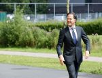 Den Haag 10 augustus 2021
De olympische sporters die een medaille hebben gewonnen op de olympische spelen van Tokyo worden geeerd door oa Mark Rutte en Minister Stef Blok. De huldiging vint plaats in het sportcentrum in het zuiderpark.
Aanwezig oa  Sifan Hassan Harrie Lavreysen  Kiran Badloe Annemiek v d Vleuten Niek Kimmann Shanne Braspennincx Abdi Nageeye Jeffrey Hoogland Gabriella Schloesser Steve Wijler Arno Kamminga Sharon v Rouwendaal Tom Dumoulin Anouk Vetter Femke Bol Nouchka Fontijn Merel Smulders Sanne v Dijke Maikel v d Vleuten Kirsten Wild Annemiek Bekkering Annette Duetz Emma Oosterwegel Marit Bouwmeester Anna v d Breggen Roy v d Berg , heren 4 roeien , dames 2 roeien, heren 4x 400m  en het nederlands dames hockeyteam .Ook chef de Mission Pieter v d Hoogenband is er natuurlijk bij .