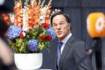 Den Haag 10 augustus 2021
De olympische sporters die een medaille hebben gewonnen op de olympische spelen van Tokyo worden geeerd door oa Mark Rutte en Minister Stef Blok. De huldiging vint plaats in het sportcentrum in het zuiderpark.
Aanwezig oa  Sifan Hassan Harrie Lavreysen  Kiran Badloe Annemiek v d Vleuten Niek Kimmann Shanne Braspennincx Abdi Nageeye Jeffrey Hoogland Gabriella Schloesser Steve Wijler Arno Kamminga Sharon v Rouwendaal Tom Dumoulin Anouk Vetter Femke Bol Nouchka Fontijn Merel Smulders Sanne v Dijke Maikel v d Vleuten Kirsten Wild Annemiek Bekkering Annette Duetz Emma Oosterwegel Marit Bouwmeester Anna v d Breggen Roy v d Berg , heren 4 roeien , dames 2 roeien, heren 4x 400m  en het nederlands dames hockeyteam .Ook chef de Mission Pieter v d Hoogenband is er natuurlijk bij .