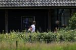 Eefde 12 augustus 2021
Matthijs v Nieuwkerk en zijn vriendin Martha Riemsma vieren vakantie bij het vakantiehuis van Matthijs