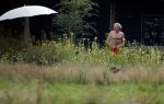 Eefde 12 augustus 2021
Matthijs v Nieuwkerk en zijn vriendin Martha Riemsma vieren vakantie bij het vakantiehuis van Matthijs