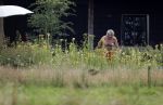 Eefde 12 augustus 2021
Matthijs v Nieuwkerk en zijn vriendin Martha Riemsma vieren vakantie bij het vakantiehuis van Matthijs