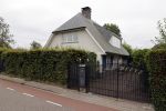 Breukeleveen 31 aqugustus 2021
Prins Maurits en Prinses Marilene hebben een nieuw huis / villa aan de loosdrechtse plassen gekocht. Prinses mabel woont 100 meter bij ze vandaan.