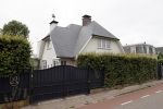 Breukeleveen 31 aqugustus 2021
Prins Maurits en Prinses Marilene hebben een nieuw huis / villa aan de loosdrechtse plassen gekocht. Prinses mabel woont 100 meter bij ze vandaan.