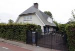 Breukeleveen 31 aqugustus 2021
Prins Maurits en Prinses Marilene hebben een nieuw huis / villa aan de loosdrechtse plassen gekocht. Prinses mabel woont 100 meter bij ze vandaan.