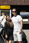 Amsterdam 15 augustus 2021 
Quincy Schellevis met zijn dochter Bobby en hun Biro
