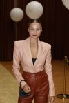 Amsterdam 25 augustus 2021
Expositie met Prinses Eloise in de Beurs v Berlage. Het is een event van Magnum ijs.