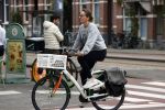 Amsterdam 29 augustus 2021
Sanne Wallis de Vries op de fiets in Amsterdam.