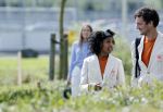 Den Haag 10 augustus 2021
De olympische sporters die een medaille hebben gewonnen op de olympische spelen van Tokyo worden geeerd door oa Mark Rutte en Minister Stef Blok. De huldiging vint plaats in het sportcentrum in het zuiderpark.
Aanwezig oa  Sifan Hassan Harrie Lavreysen  Kiran Badloe Annemiek v d Vleuten Niek Kimmann Shanne Braspennincx Abdi Nageeye Jeffrey Hoogland Gabriella Schloesser Steve Wijler Arno Kamminga Sharon v Rouwendaal Tom Dumoulin Anouk Vetter Femke Bol Nouchka Fontijn Merel Smulders Sanne v Dijke Maikel v d Vleuten Kirsten Wild Annemiek Bekkering Annette Duetz Emma Oosterwegel Marit Bouwmeester Anna v d Breggen Roy v d Berg , heren 4 roeien , dames 2 roeien, heren 4x 400m  en het nederlands dames hockeyteam .Ook chef de Mission Pieter v d Hoogenband is er natuurlijk bij .  sifan met haar manager begeleider Sander Ogink