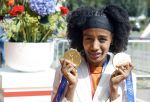 Den Haag 10 augustus 2021
De olympische sporters die een medaille hebben gewonnen op de olympische spelen van Tokyo worden geeerd door oa Mark Rutte en Minister Stef Blok. De huldiging vint plaats in het sportcentrum in het zuiderpark.
Aanwezig oa  Sifan Hassan Harrie Lavreysen  Kiran Badloe Annemiek v d Vleuten Niek Kimmann Shanne Braspennincx Abdi Nageeye Jeffrey Hoogland Gabriella Schloesser Steve Wijler Arno Kamminga Sharon v Rouwendaal Tom Dumoulin Anouk Vetter Femke Bol Nouchka Fontijn Merel Smulders Sanne v Dijke Maikel v d Vleuten Kirsten Wild Annemiek Bekkering Annette Duetz Emma Oosterwegel Marit Bouwmeester Anna v d Breggen Roy v d Berg , heren 4 roeien , dames 2 roeien, heren 4x 400m  en het nederlands dames hockeyteam .Ook chef de Mission Pieter v d Hoogenband is er natuurlijk bij .