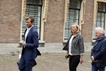 Den Haag 31 augustus 2021
Mark Rutte , Wopke Hoekstra Lillianne Ploumen Jesse Klaver Sigrid Kaag Gert Jan Segers en Rob Jetten op gesprek bij Mariette Hamer ivm vormen van nieuwe regering op het binnenhof.