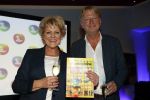 Amsterdam 26 augustus 2021
Presentatie magazine van het DeLaMar theater . Joop v d Ende geeft toespraak . Simone Kleinsma kreeg het eerste exemplaar.