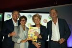 Amsterdam 26 augustus 2021
Presentatie magazine van het DeLaMar theater . Joop v d Ende geeft toespraak . Simone Kleinsma kreeg het eerste exemplaar.