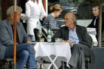 Amsterdam 20 augustus 2021
Advocaat Stefan Kalff en oud miss nederland organisator Hans Konings op terras.
