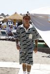 Spanje 4 augustus 2022
Andre Hazes viert vakantie in Spanje met zijn moeder tante en neven. De tattoo 1212 is bijna weg gelaserd .