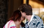 Spanje 4 augustus 2022
Andre Hazes viert vakantie in Spanje met zijn moeder tante en neven. De tattoo 1212 is bijna weg gelaserd .
