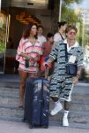 Spanje 4 augustus 2022
Andre Hazes viert vakantie in Spanje met zijn moeder tante en neven. De tattoo 1212 is bijna weg gelaserd .