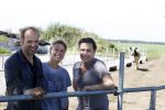 Ruinerwold 3 augustus 2022
Boer Evert met zijn nieuwe vriendin Maud bij zijn boerderij . Matthijs Albers was mee.