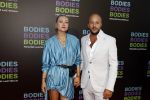 Amsterdam 24 augustus 2022
Premiere Bodies Bodies Bosies van Halina Reijn in Tuschinski . Carolien Spoor en partner Jon Karthaus
