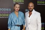Amsterdam 24 augustus 2022
Premiere Bodies Bodies Bosies van Halina Reijn in Tuschinski . Carolien Spoor en partner Jon Karthaus