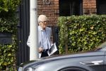 Amsterdam 21 augustus 2022
Cor Boonstra en zijn vrouw Hansje arriveren in hun Bentley bij hun huis