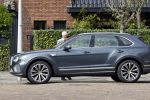 Amsterdam 21 augustus 2022
Cor Boonstra en zijn vrouw Hansje arriveren in hun Bentley bij hun huis