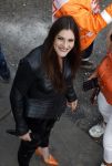 Zandvoort 4 september 2022
Floor Jansen zingt het nederlandse volkslied voorafgaand aan den Nederlands F1 Grand Prix . Ook haar man Hannes v Dahl en hun dochtertje waren erbij.