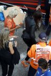 Zandvoort 4 september 2022
Floor Jansen zingt het nederlandse volkslied voorafgaand aan den Nederlands F1 Grand Prix . Ook haar man Hannes v Dahl en hun dochtertje waren erbij.