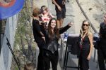 Zandvoort 4 september 2022
Floor Jansen zingt het nederlandse volkslied voorafgaand aan den Nederlands F1 Grand Prix . Ook haar man Hannes v Dahl en hun dochtertje waren erbij.