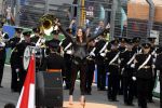 Zandvoort 4 september 2022
Floor Jansen zingt het nederlandse volkslied voorafgaand aan den Nederlands F1 Grand Prix . Ook haar man Hannes v Dahl en hun dochtertje waren erbij.