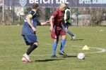 Utrecht 27 maart 2022
Bij voetbalclub DHSC in Utrecht wordt een dag georganiseerd waar geld opgehaald wordt voor Ukraine. Wesley Sneijder Mart Hoogkamer Evgeniy Levchenko Djarno Hofland Juvat Westendorp Koen Weijland Noa Zeeuw Glenn Helder ea spelen oa mee.