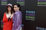 Amsterdam 24 augustus 2022
Oremiere Bodies Bodies Bosies van Halina Reijn in Tuschinski . `Halina en haar hartsvriendin Carice v Houten