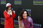 Amsterdam 24 augustus 2022
Oremiere Bodies Bodies Bosies van Halina Reijn in Tuschinski . `Halina en haar hartsvriendin Carice v Houten