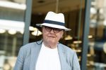 Amsterdam 1 september 2022
Harry Mens met hoed op op de pc hooftstraat