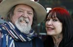 Amsterdam 21 maart 2022
Henk en Louise Schiffmacher zijn vandaag 17 jaar getrouwd.
