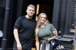 Amsterdam 24 augustus 2022
Jacob Ferilli met zijn zus op de pc hooftstraat
