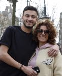 Amsterdam 16 maart 2022
Karin de Rooij met haar zoon Nigel op de cornelis schuytstraat