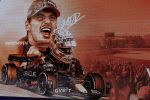 Hilversum 26 augustus 2022
Perspresentatie Viaplay met oa Amber Brantsen Christijan Albers Giedo v d Garde Sebastiaan Bleekemolen en Allard Kalff. Kunstwerk Max Verstappen in Viaplay studio