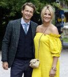 Amsterdam 15 september 2022
Kimberley Klaver en Michel v d Bergh trouwen bij het rijk van de keizer . Ze trouwen in de openlucht. Lieke v Lexmond met haar man Bas v Veggel