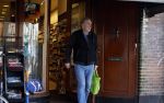 Amsterdam 19 maart 2022
Maarten Spanjer doet boodschappen op de cornelis schuytstraat