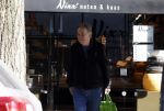Amsterdam 19 maart 2022
Maarten Spanjer doet boodschappen op de cornelis schuytstraat