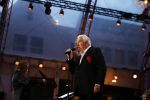 Venlo 8 september 2022
Marco Bakker geeft concert in de openlucht van Venlo . Ook reikt Thijs v Leer hem zijn nieuwe cd uit.