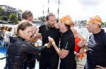 Amsterdam 28 augustus 2022
ALS Cityswim door de grachten van Amsterdam . Mari Carmen Oudendijk zwemt voor en met haar broer Carlos die aan ALS lijdt.