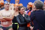 Amsterdam 28 augustus 2022
ALS Cityswim door de grachten van Amsterdam . Mari Carmen Oudendijk zwemt voor en met haar broer Carlos die aan ALS lijdt.