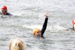Amsterdam 28 augustus 2022
ALS Cityswim door de grachten van Amsterdam . Mari Carmen Oudendijk zwemt voor en met haar broer Carlos die aan ALS lijdt.