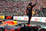 MEXICO CITY, MEXICO - OCTOBER 28:  Race winner Max Verstappen of Netherlands and Red Bull Racing celebrates in parc ferme during the Formula One Grand Prix of Mexico at Autodromo Hermanos Rodriguez on October 28, 2018 in Mexico City, Mexico.  (Photo by Mark Thompson/Getty Images) // Getty Images / Red Bull Content Pool  // SI201810280343 // Usage for editorial use only //
